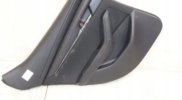 Mazda 3 Coupe rear side trim panel BENF68550H