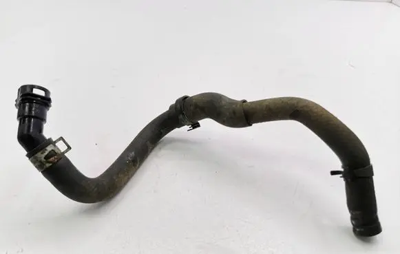 Mazda CX-7 Engine coolant pipe/hose