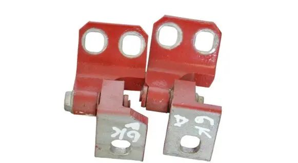 Chrysler Ypsilon Rear door lower hinge