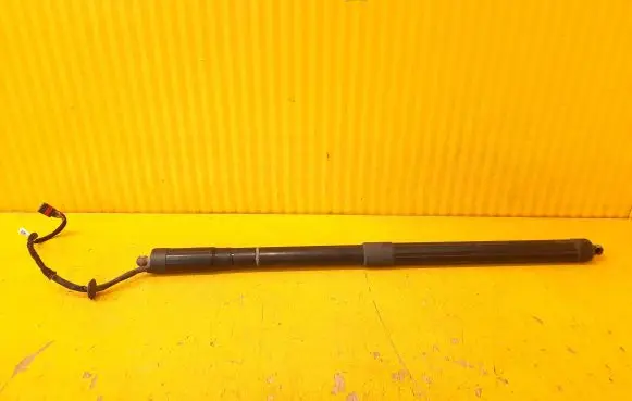 Porsche Cayenne (9PA) Tailgate/trunk strut/damper 7P5827851F