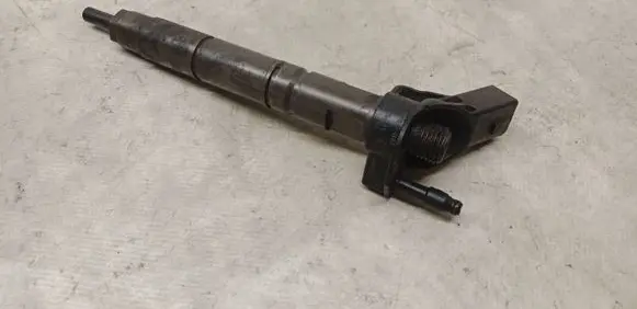 Mercedes-Benz ML W164 Fuel injector A6420701387 080216