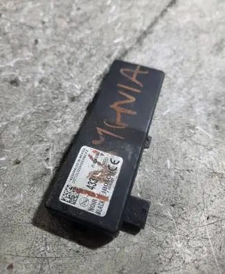 Opel Astra H Door central lock control unit/module F00HJ00491