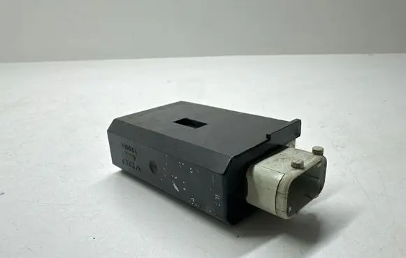 BMW 5 E34 Central locking motor 8352165