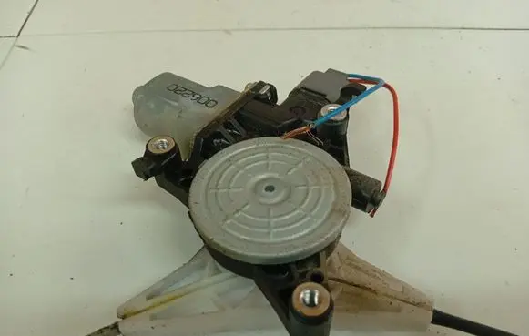 Subaru Legacy Rear door window regulator motor 006220