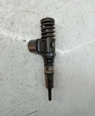 Audi A4 S4 B7 8E 8H Fuel injector 03g130073g