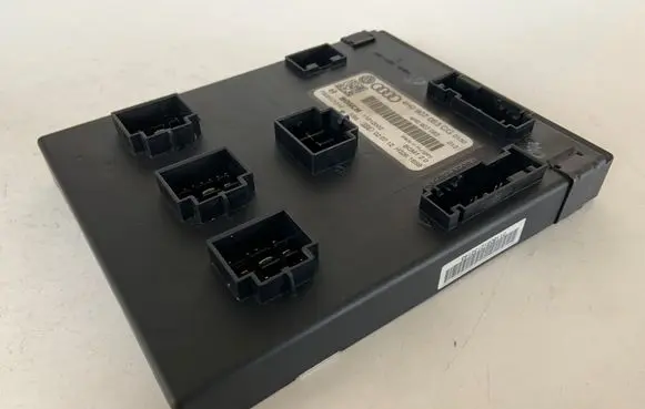 Audi A8 S8 D4 4H Comfort/convenience module 4H0907063CG 4H0907063