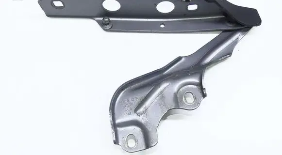 Audi A6 C7 Engine bonnet/hood hinges 468823302E