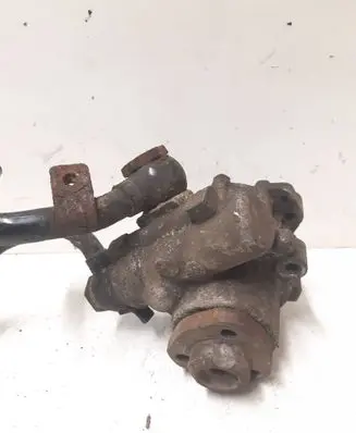 Volkswagen Transporter - Caravelle T4 Power steering pump