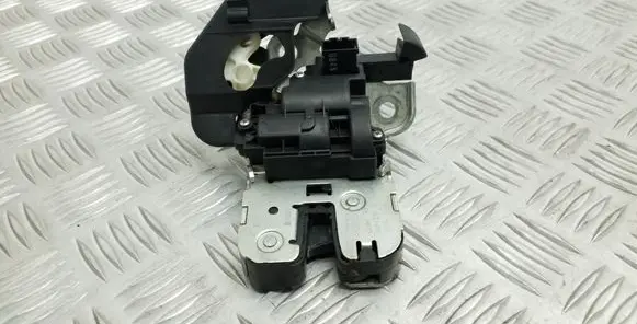 Audi A3 S3 A3 Sportback 8P Tailgate/trunk/boot lock/catch/latch 8K9927505