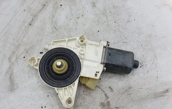 Mercedes-Benz ML W164 Front door window regulator motor A2518200742 997082102