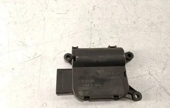 Audi A8 S8 D3 4E Air flap motor/actuator 4F0820511 0132801358 CZ1168803032
