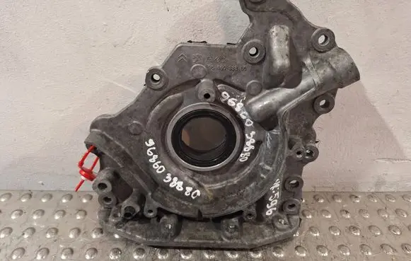 Ford Focus Oil pump S17986596 9886038880