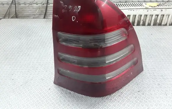 Mercedes-Benz C W203 Rear/tail lights 15355900