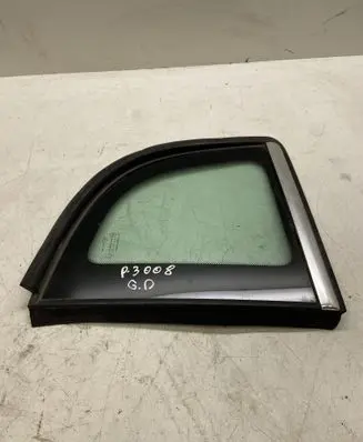 Peugeot 3008 I Rear side window