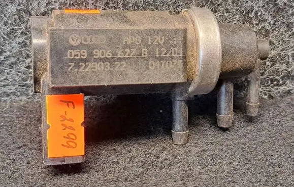 Audi A6 S6 C5 4B Turbo solenoid valve 059906627B