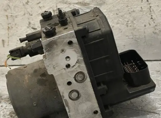 Toyota Corolla Verso AR10 ABS Pump