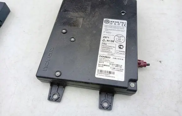Skoda Octavia Mk2 (1Z) Bluetooth control unit module 3C8035730C