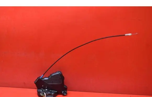 Toyota Avensis Verso Front door lock