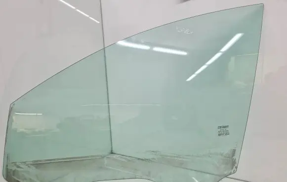 Fiat Croma Front door window glass four-door AS2