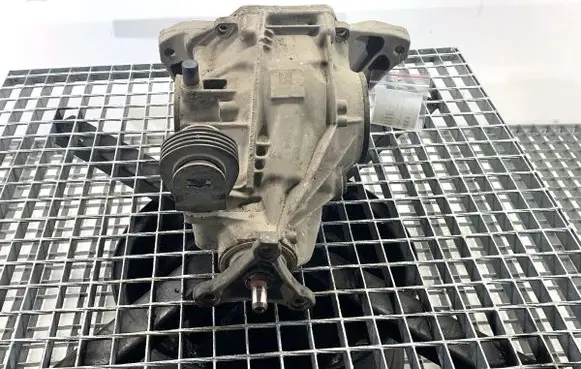 Mercedes-Benz C W205 Rear differential 2053510008