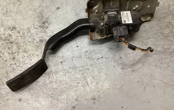 Land Rover Range Rover Sport L320 Accelerator throttle pedal SLC500021 TFX10048 LHDACCA01