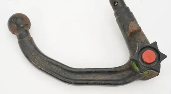 Audi A4 S4 B8 8K Tow bar 8T0800495A