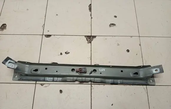 Opel Insignia A Radiator support slam panel bracket 5WK44702 13583353