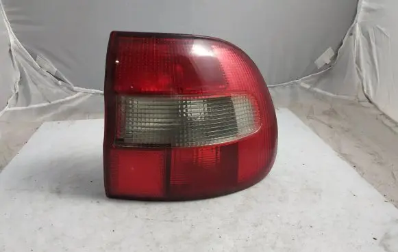 Volvo S40, V40 Rear/tail lights 30801925