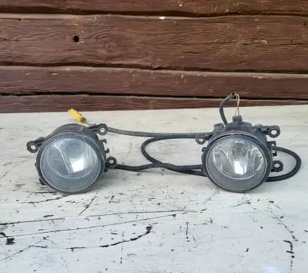 Renault Scenic II - Grand scenic II Front fog light 89210094