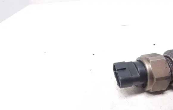 Fuel pressure sensor