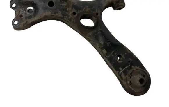 Toyota Avensis T270 Front control arm