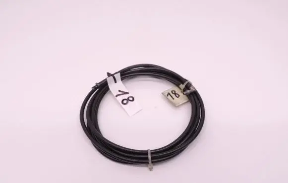 Volvo C70 Convertible roof line/pipe/hose 