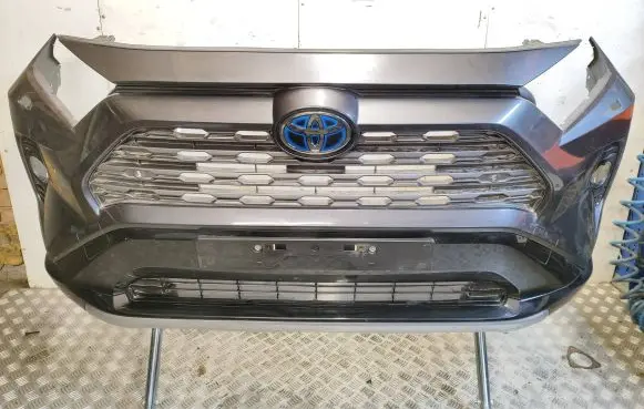 Toyota RAV 4 (XA50) Front bumper