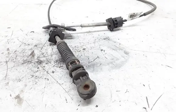 Gear shift cable linkage