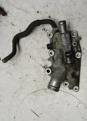 Dacia Duster II Thermostat housing 110504754R