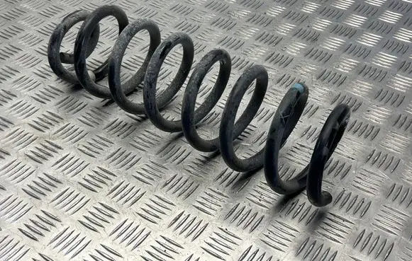 Jeep Grand Cherokee WL Rear coil spring 