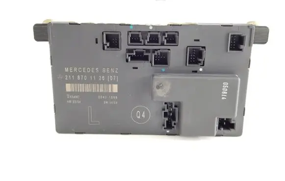 Mercedes-Benz E W211 Door control unit/module 2118701126