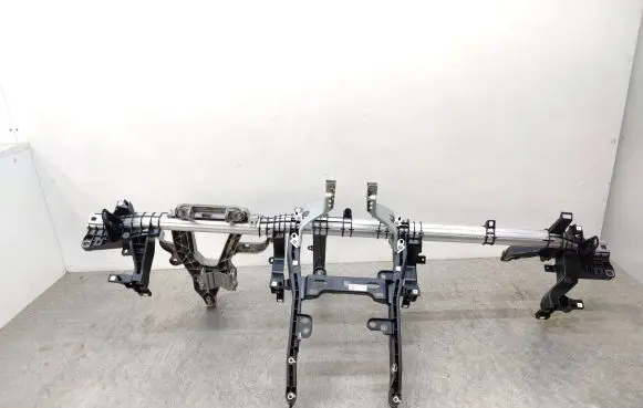 Tesla Model 3 Dashboard cross member/frame bar 109544100F 49001001000000 1904300939
