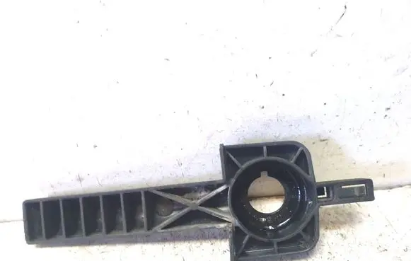 Audi A4 S4 B9 Radiator mount bracket 8W0805201