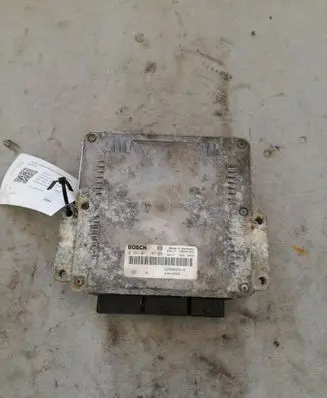 Renault Laguna II Engine control unit/module 0281011101