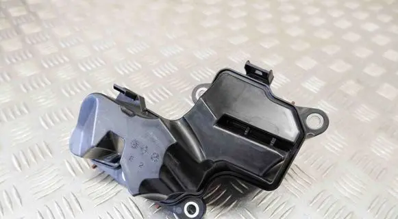 Toyota Yaris XP210 Oil breather separator 1221115060 12211F3010