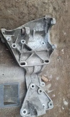 Volvo S80 Generator/alternator bracket 31316673