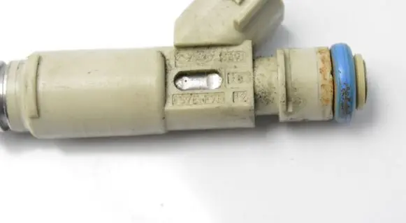 Ford Mondeo Mk III Fuel injector 1S7EF7B