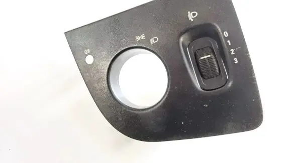 Mercedes-Benz Vaneo W414 Headlight level height control switch A4146800817