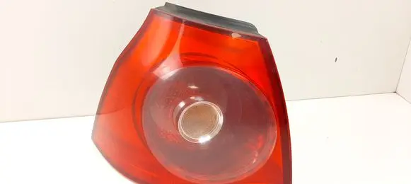 Volkswagen Golf V Rear/tail lights 1K6945095G 89032902