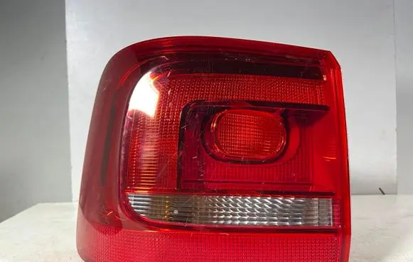 Volkswagen Touran II Rear/tail lights 1T0945095R 1T0945095