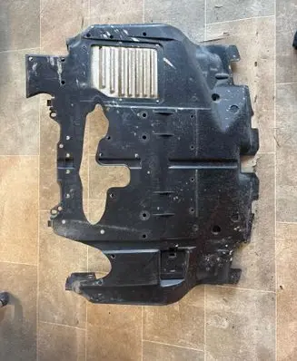 Subaru XV I Engine splash shield/under tray 56440AG160