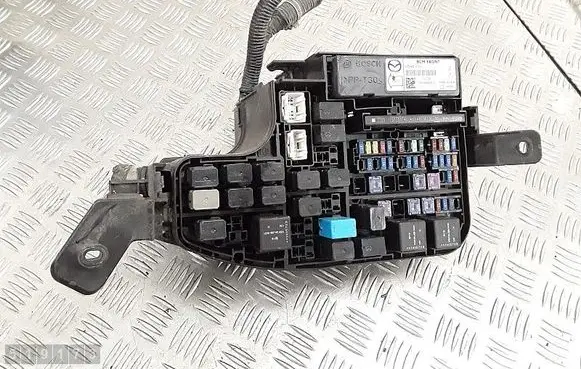 Mazda 3 II Fuse module bhr166767