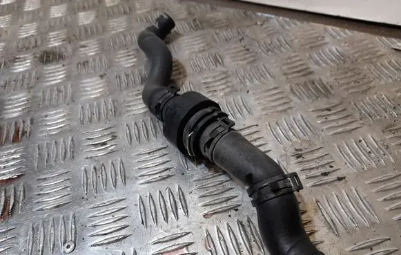 Volkswagen PASSAT CC Engine coolant pipe/hose