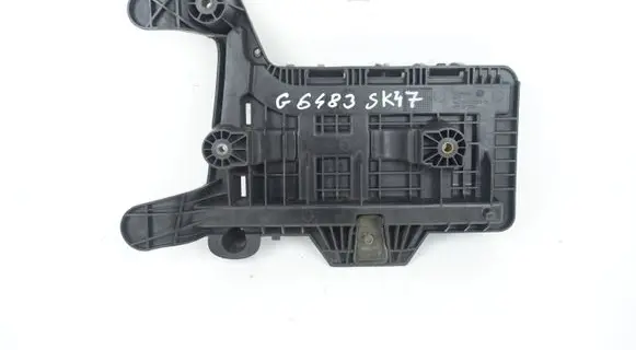 Audi A3 S3 8P Battery box tray 1K0915333B